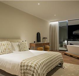 Selection of 5 bedroom seafront villas with pool on Ciovo near Trogir, sleeps 10